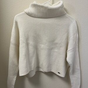 Hollister Cream Ribbed Cropped Turtleneck Sweater